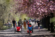 Make-or-break moment in virus fight could happen this week