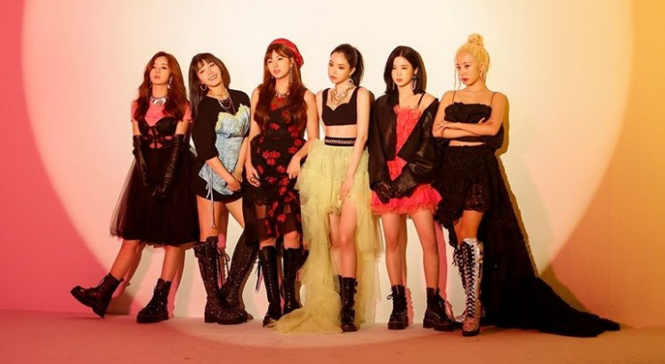 Apink Celebrates 9th Anniversary With New Single Entertainment The Jakarta Post