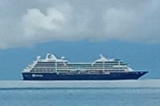 Residents surprised by unidentified cruise ship sailing Raja Ampat waters during travel restriction