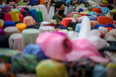 Industries ask OJK for one more year to restructure loans