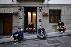 Homeless taste 'luxury' at Geneva hotel during pandemic 