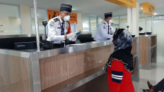 Children of mixed marriages struggle to return home during pandemic