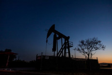 Top oil companies hit brakes on search for new fossil fuels