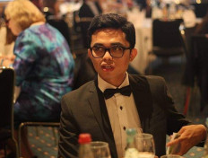 Activists demand police investigate alleged hacking of government critic Ravio Patra's phone