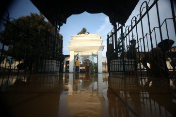 Ramadan welcomed with cleansing ritual at Pathok Negoro Mosque 