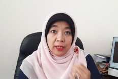 'Sperm in pool' child protection commissioner accepts sacking, grudgingly