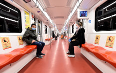 Italians scramble to find 'relatives' as lockdown eases