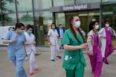 Fearing second COVID-19 wave, Europe aims to train 'army' of medics