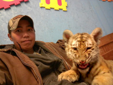 'Tiger King' LGBT+ zoo keeper hopes his fame aids gender pronoun debate