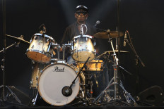 Legendary drummer and afrobeat co-founder Tony Allen dies