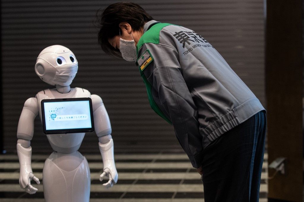 I'm cheering for you': Robot welcome at Tokyo quarantine Health The Jakarta