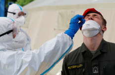 UI, private partners join hands to produce local-made flocked swabs for COVID-19 testing