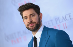 John Krasinski reunites with 'The Office' co-stars for fans' virtual wedding