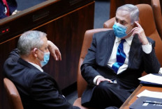 Netanyahu in last-minute bid to scupper possible deal to unseat him