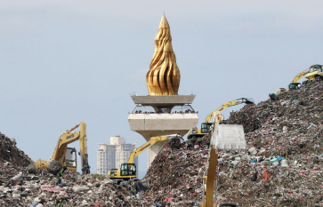 Skyscraper of waste: Greater Jakarta drowning in mountains of trash