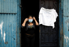 As hunger spreads under lockdown, Guatemalans and Salvadorans raise white flag
