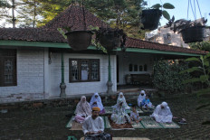 Millions of Indonesians celebrate Eid under social restrictions