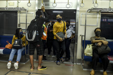 Commuter line keeps physical distancing measure during COVID-19 ‘new normal’