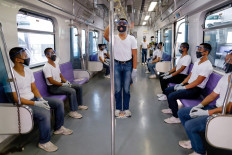 Philippines to use police in house-to-house searches for COVID-19 cases