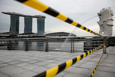 A view of a cordoned off area at the Merlion Park is seen amid the coronavirus disease (COVID-19) outbreak in Singapore, May 27, 2020. 