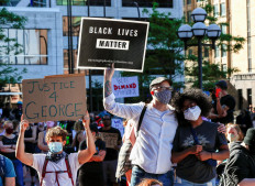 Iran says US talks 'futile', denounces black American's death