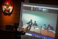 PDI-P politician receives 'light' sentence in KPU bribery case as key suspect remains free