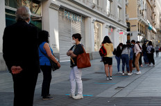 Spain's economy recovering as jobs numbers grow, minister says