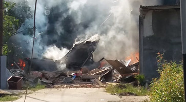 Indonesian Air Force jet fighter crashes in residential area of Riau