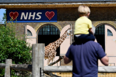 London Zoo reopens after lockdown, but with limits in place