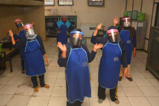 COVID-19: E. Java Islamic boarding school quarantined after 500 students test positive