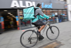 Spain to treat couriers as employees, not gig workers 			