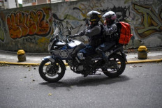 Biker paramedics ride to the rescue in Venezuelan capital