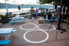 US facing 'critical' coronavirus surge