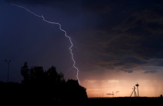 Scientists stunned by rare Arctic lightning storms north of Alaska 