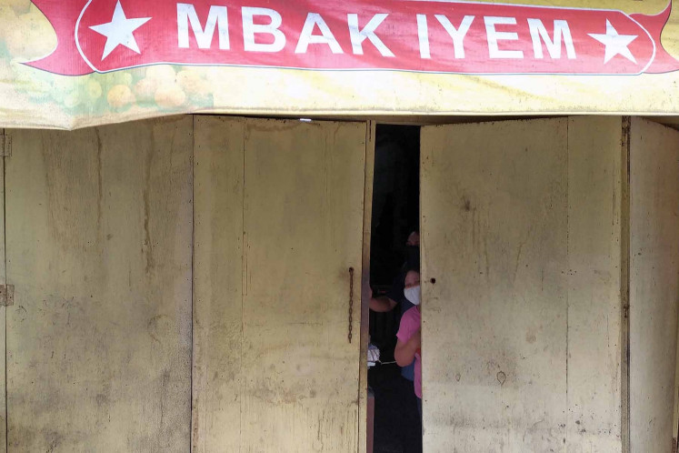 Weekly Gallery: Coexisting with COVID-19 