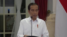 Work faster, think smarter, Jokowi tells Cabinet