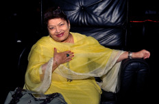 Saroj Khan, choreographer of over 2,000 Bollywood songs, dies at 71