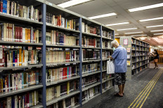 Hong Kong to shut all schools after virus cases spike