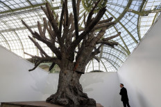 'Dream Big' from home: Christie's exhibits monumental sculpture online