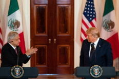 Meeting under virus cloud, US, Mexican leaders hail relations