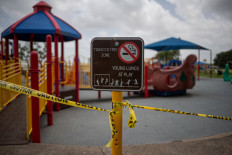 Coronavirus records in Florida, Texas and California erode hopes of economic revival