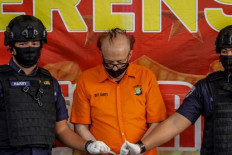 Frenchman accused of molesting over 300 Indonesian children dies after suicide attempt