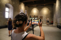 Create your own museum at home with these AR projects