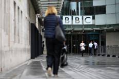 New BBC boss threatens sack for staff who break social media rules