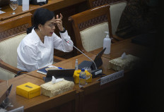Finance Minister Sri Mulyani Indrawati speaks during a working meeting with House of Representatives Commission XI at the House complex in Jakarta on June 29, 2020. In the meeting, Sri and members of the Financial System Stability Committee (KSSK) explained the policy of placing state money in commercial banks in the context of accelerating national economic recovery.
