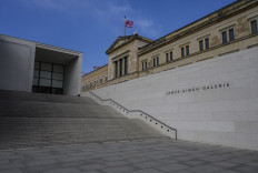 In this file photo taken on March 17, 2020 the James Simon Galerie on Berlin's Museum Island is devoid of visitors on March 17, 2020 during the new coronavirus COVID-19 pandemic. 