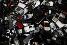 Old phone to recycle? In France, just drop it in the mail 			