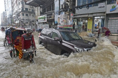 Bangladesh faces further flood crisis in monsoon-hit South Asia