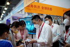China expands state jobs for graduates as coronavirus hits private sector