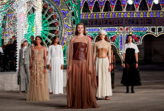 Dior showcases Italian folklore in catwalk show at dusk